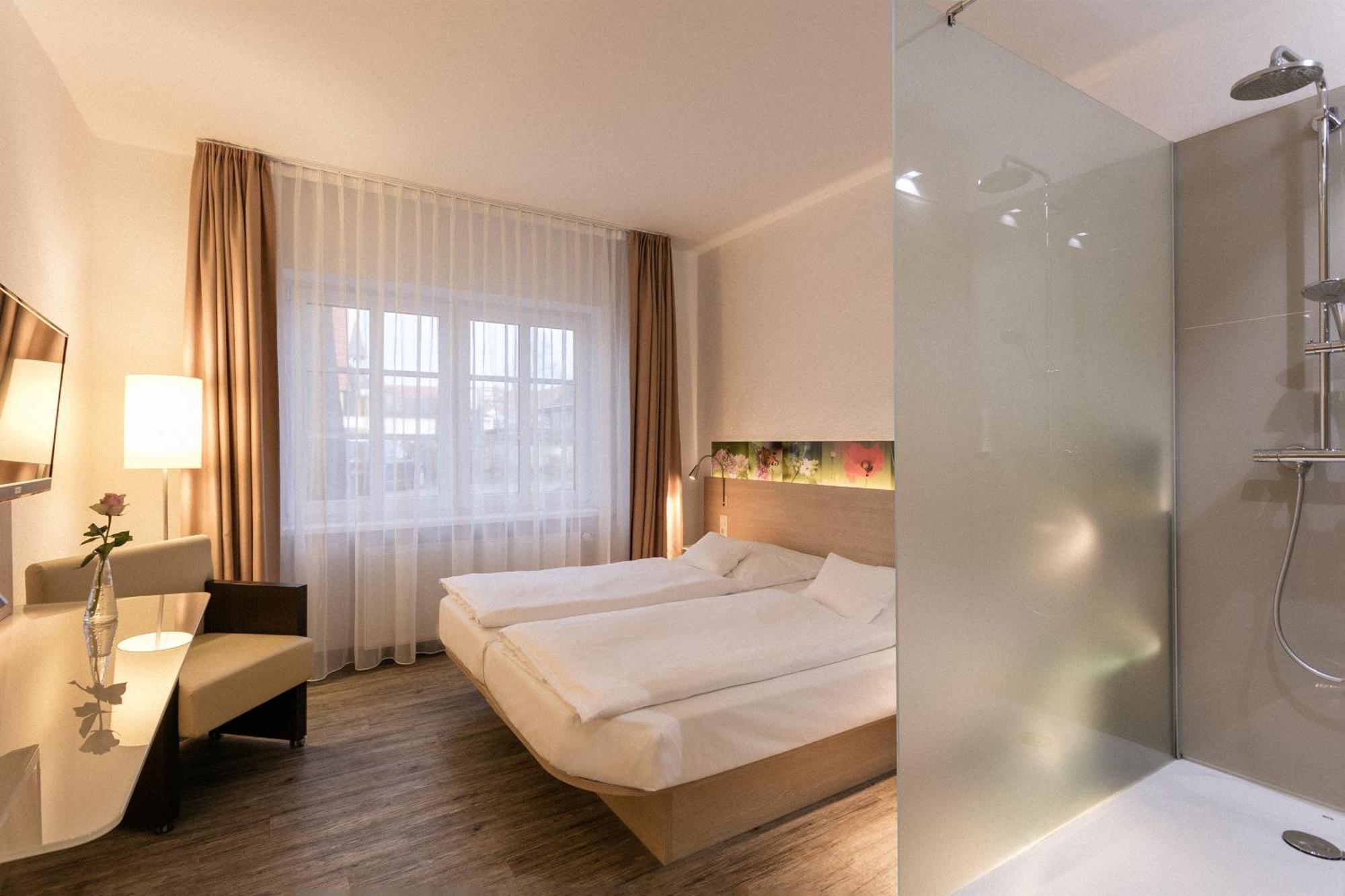 Hotel Deutsches Haus Gifhorn Exteriör bild